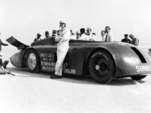 Daytona beach 1927 and the Sunbeam (slug) becomes the first vehicle to go over 200mph. Zero West