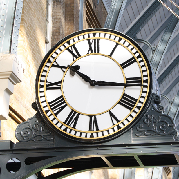 Kings Cross platform 8 clock