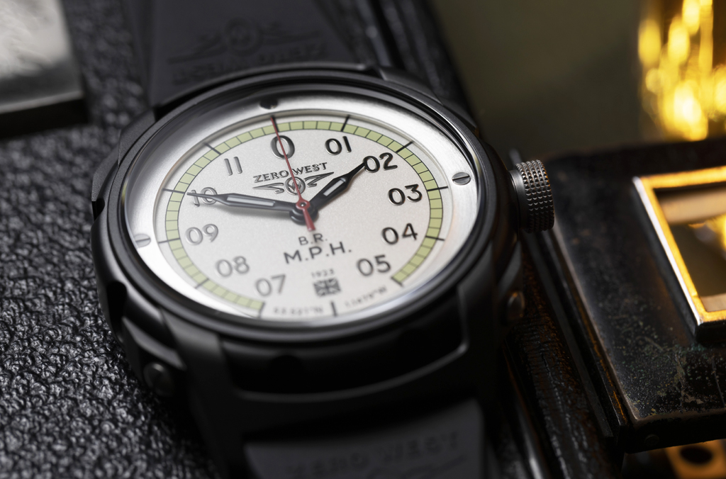 Close up of Flying Scotsman FS-1 watch